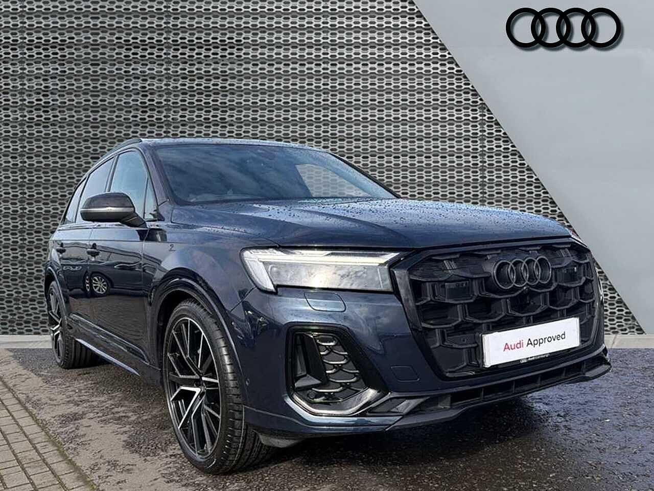 Main listing image - Audi Q7