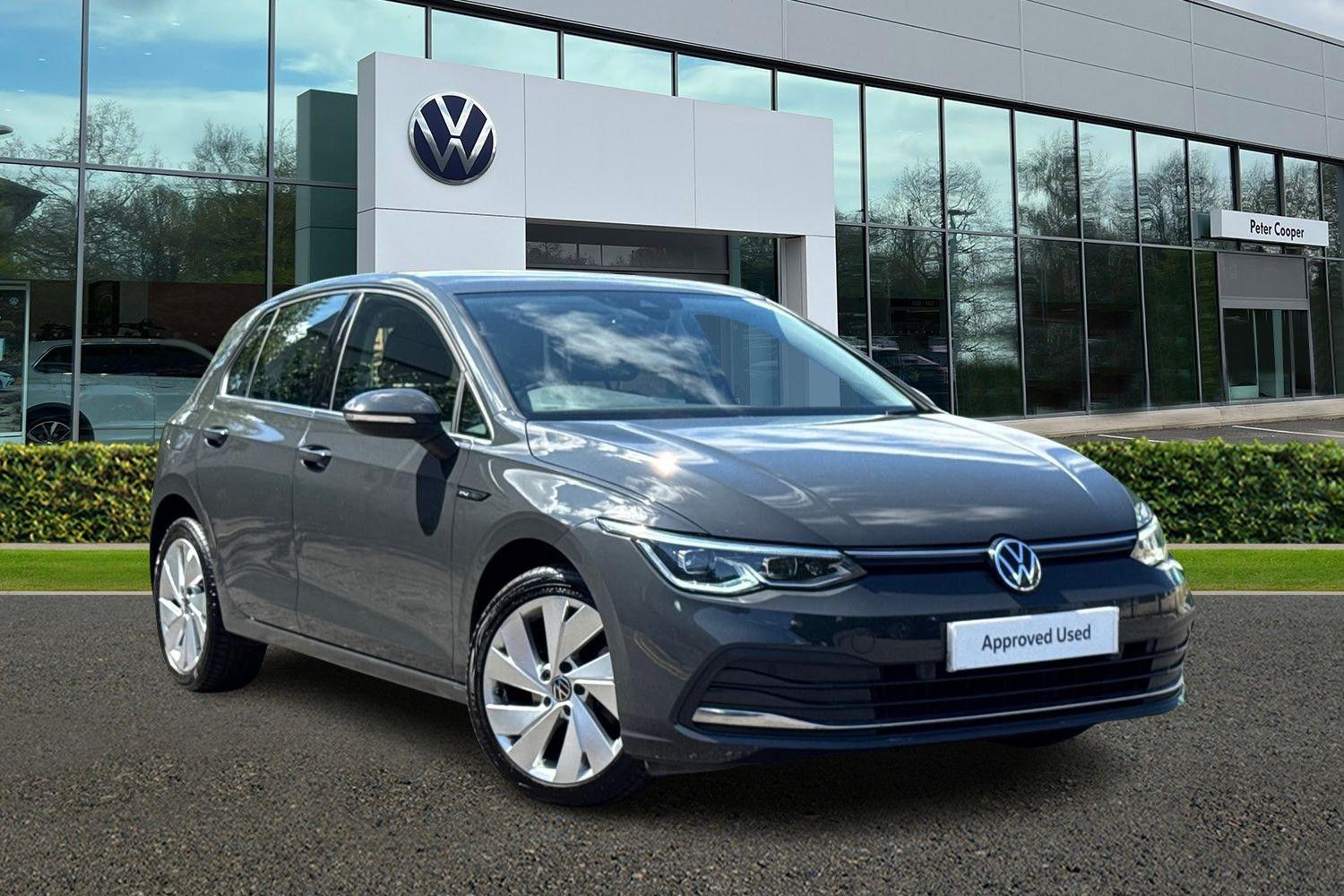 Main listing image - Volkswagen Golf