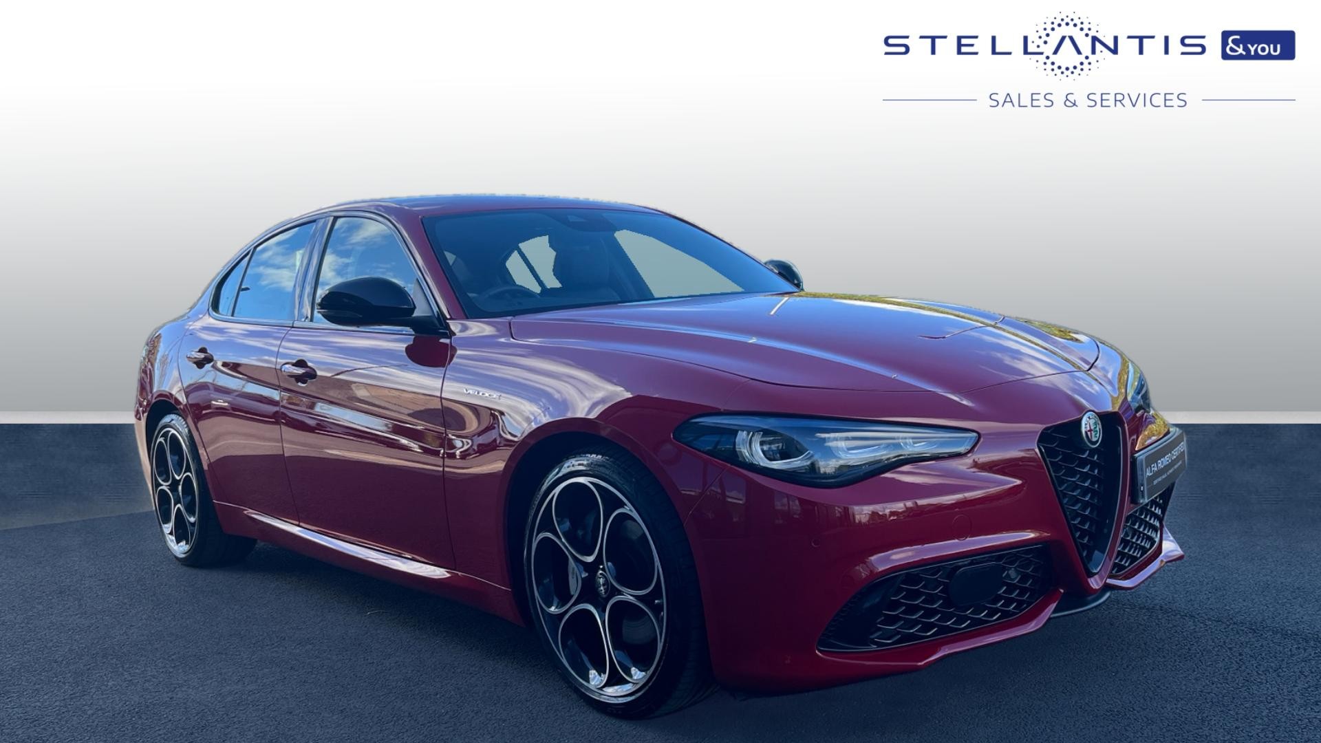 Main listing image - Alfa Romeo Giulia