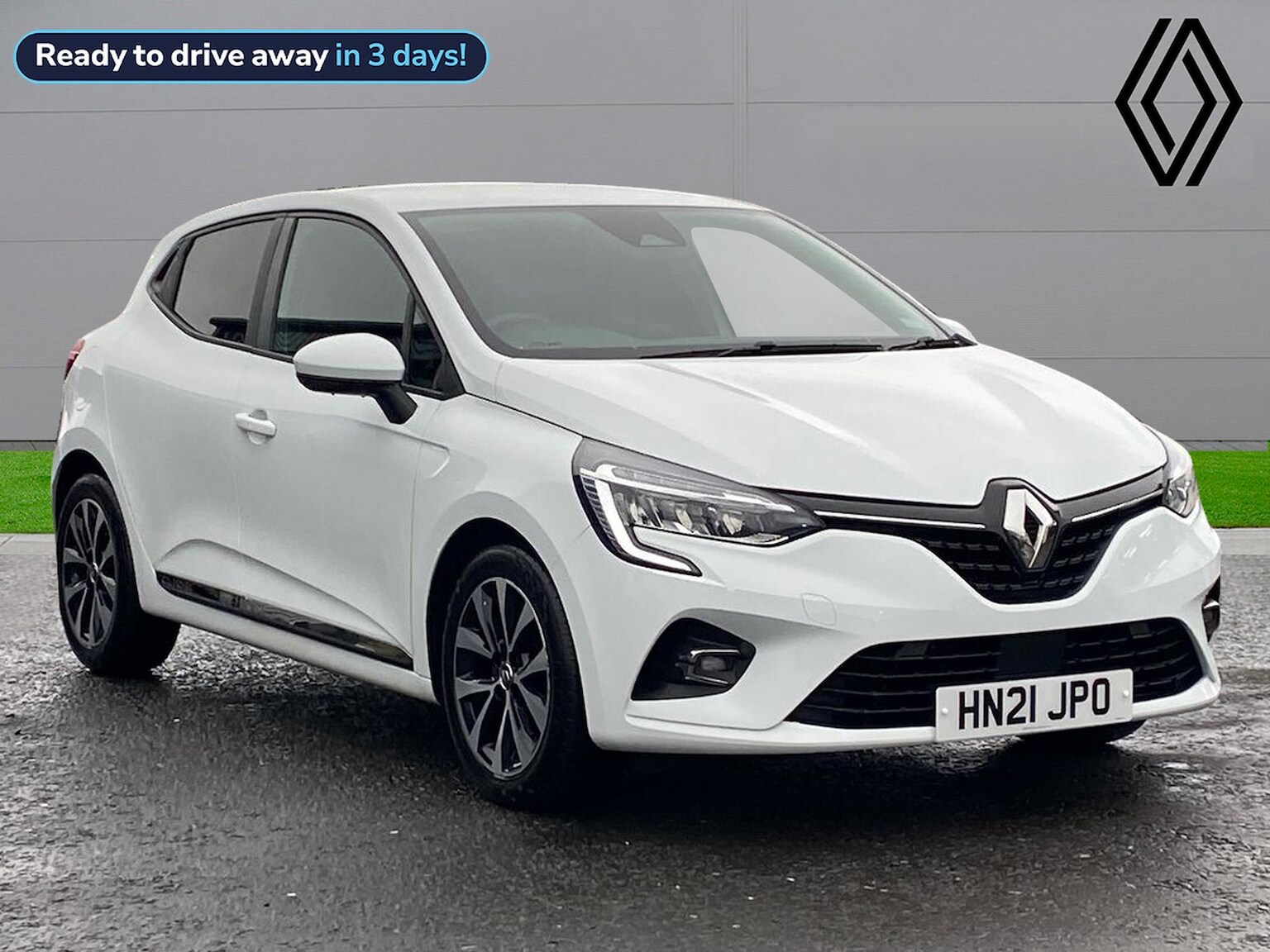 Main listing image - Renault Clio