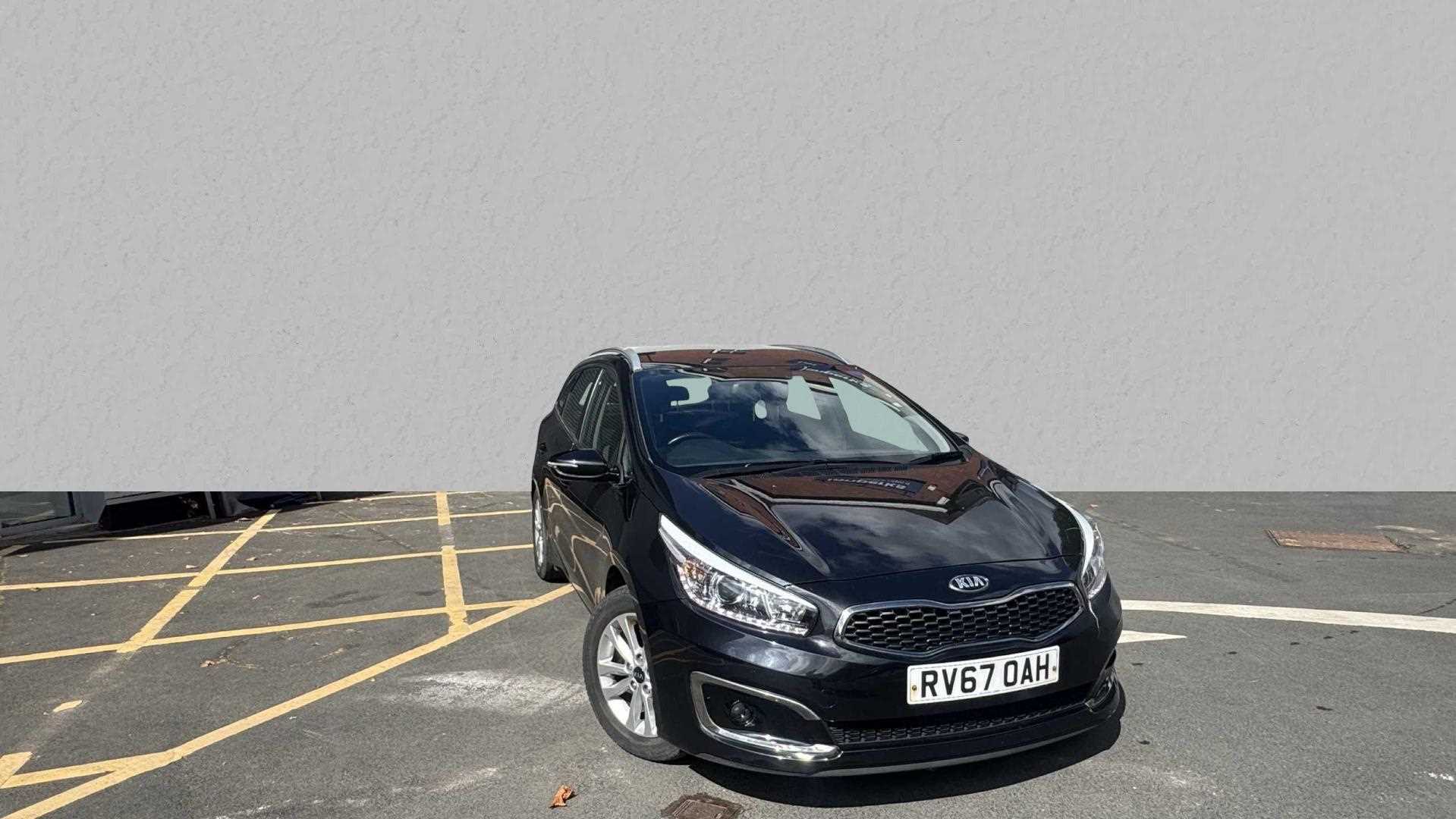 Main listing image - Kia Ceed SW