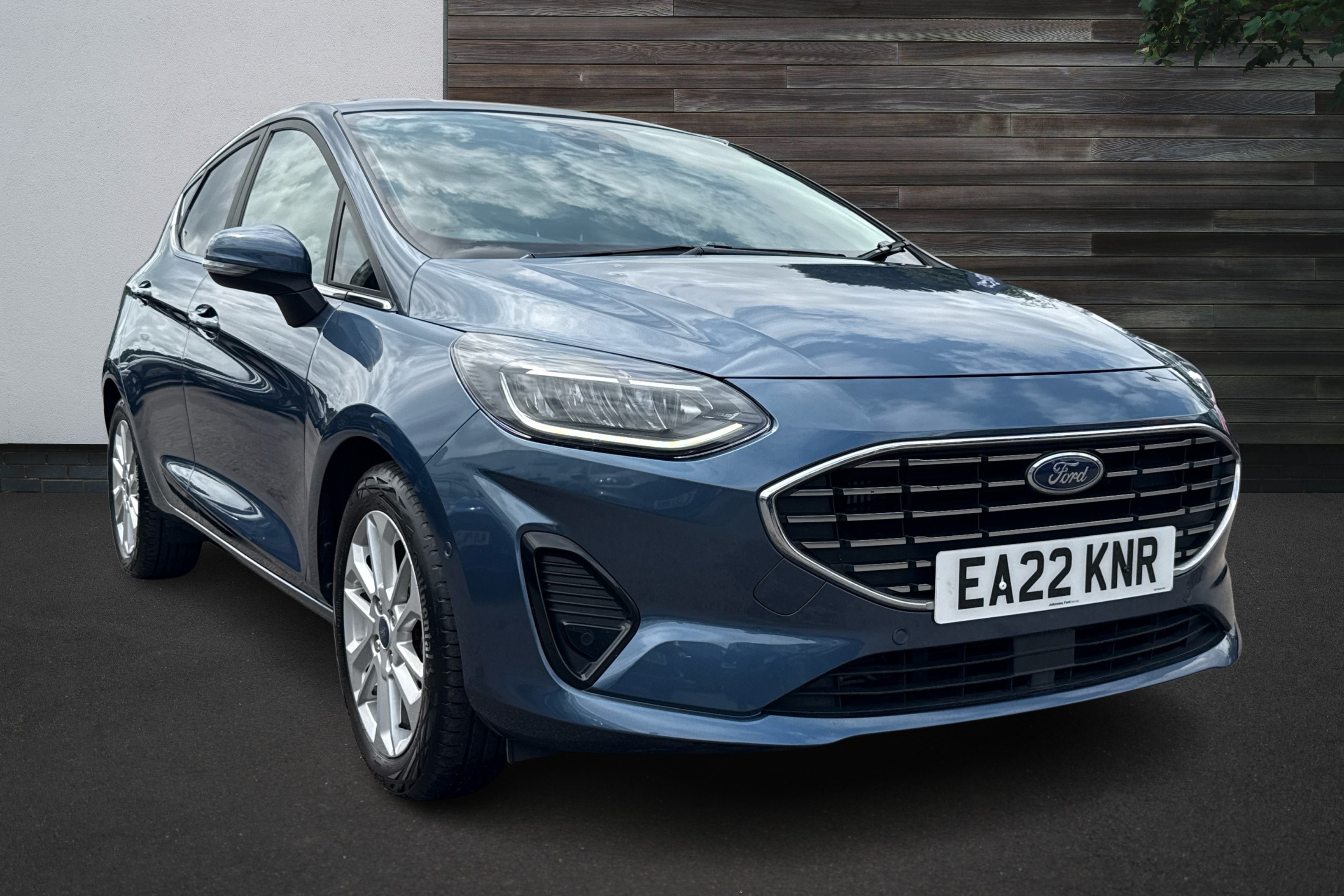 Main listing image - Ford Fiesta