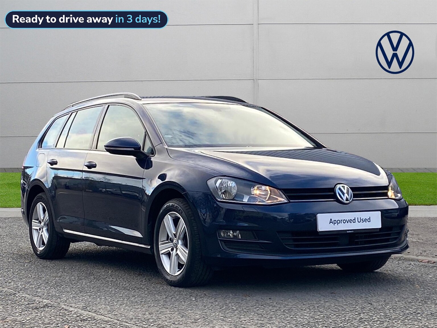 Main listing image - Volkswagen Golf Estate