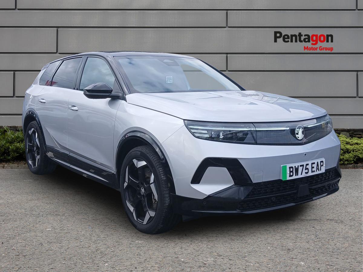 Main listing image - Vauxhall Grandland