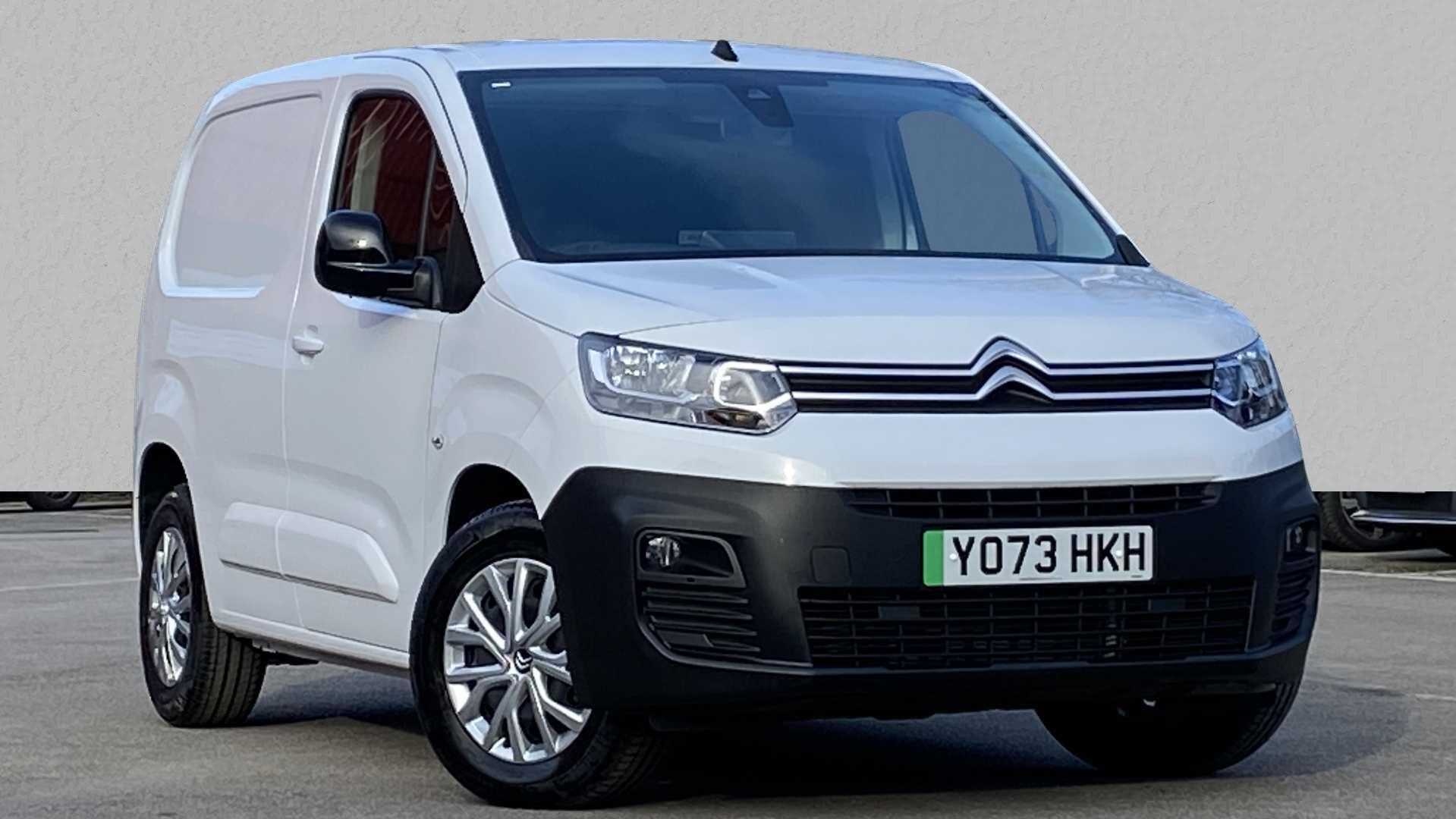 Main listing image - Citroen e-Berlingo