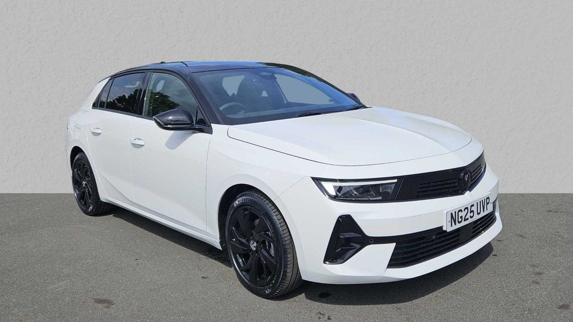 Main listing image - Vauxhall Astra