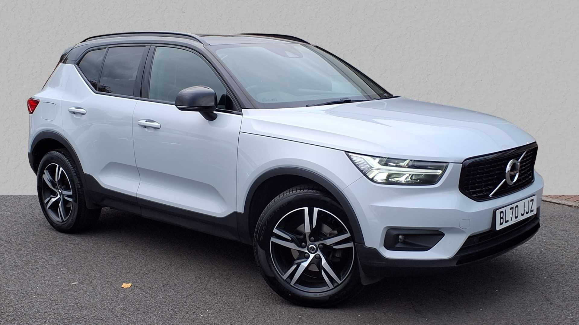 Main listing image - Volvo XC40