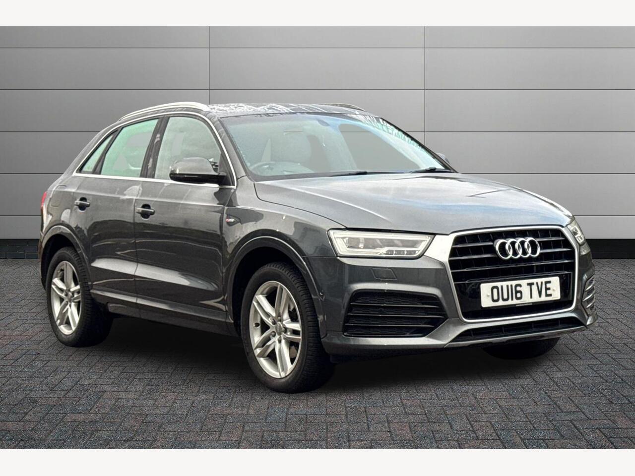 Main listing image - Audi Q3