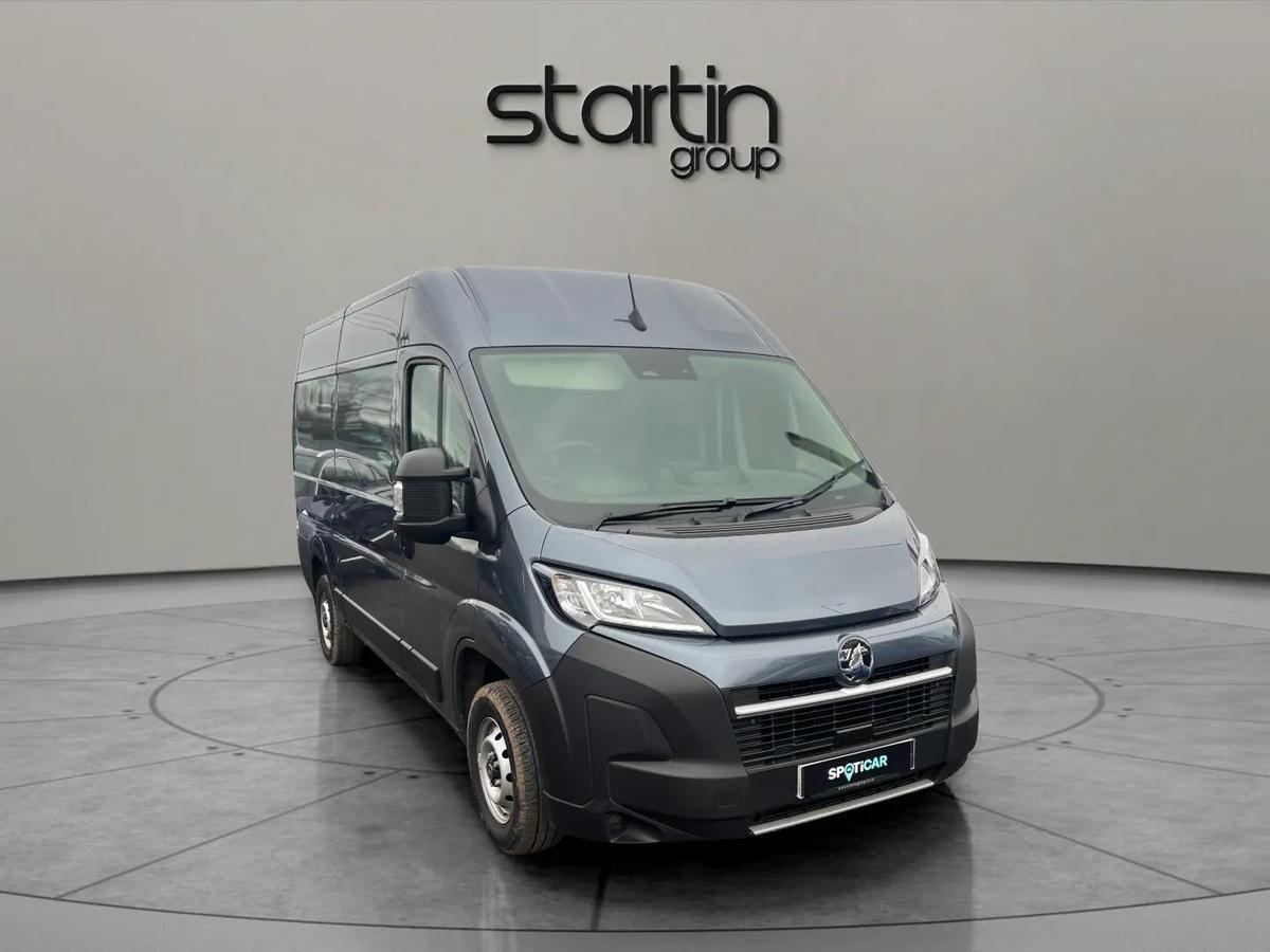 Main listing image - Vauxhall Movano