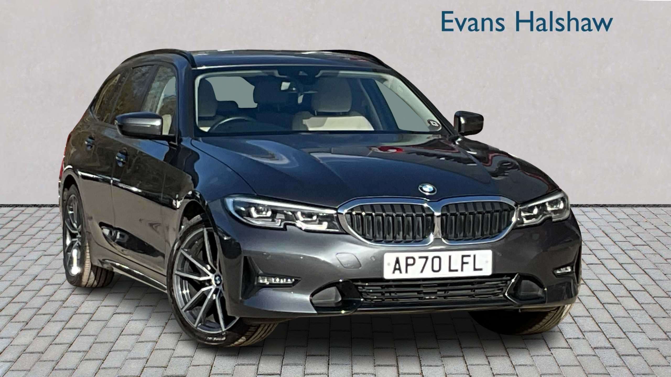 Main listing image - BMW 3 Series Touring
