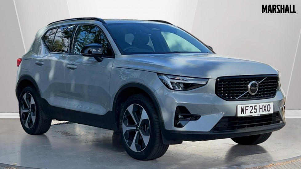 Main listing image - Volvo XC40