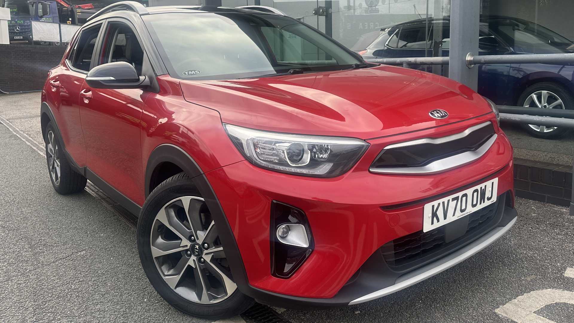 Main listing image - Kia Stonic