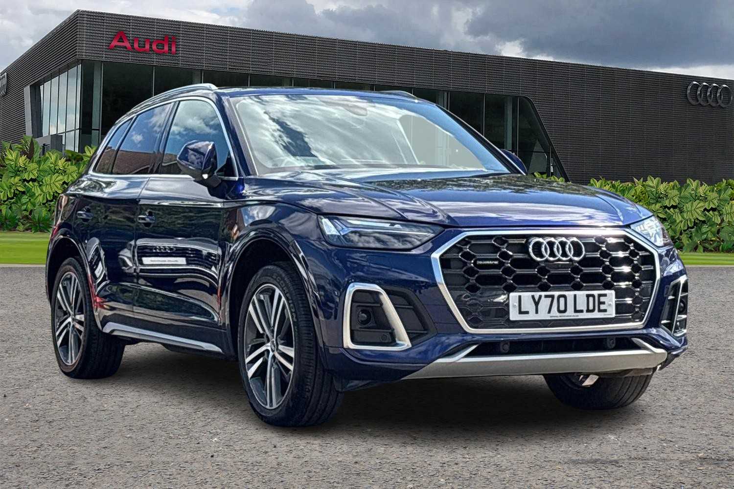 Main listing image - Audi Q5