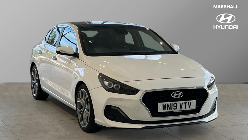 Main listing image - Hyundai i30 Fastback