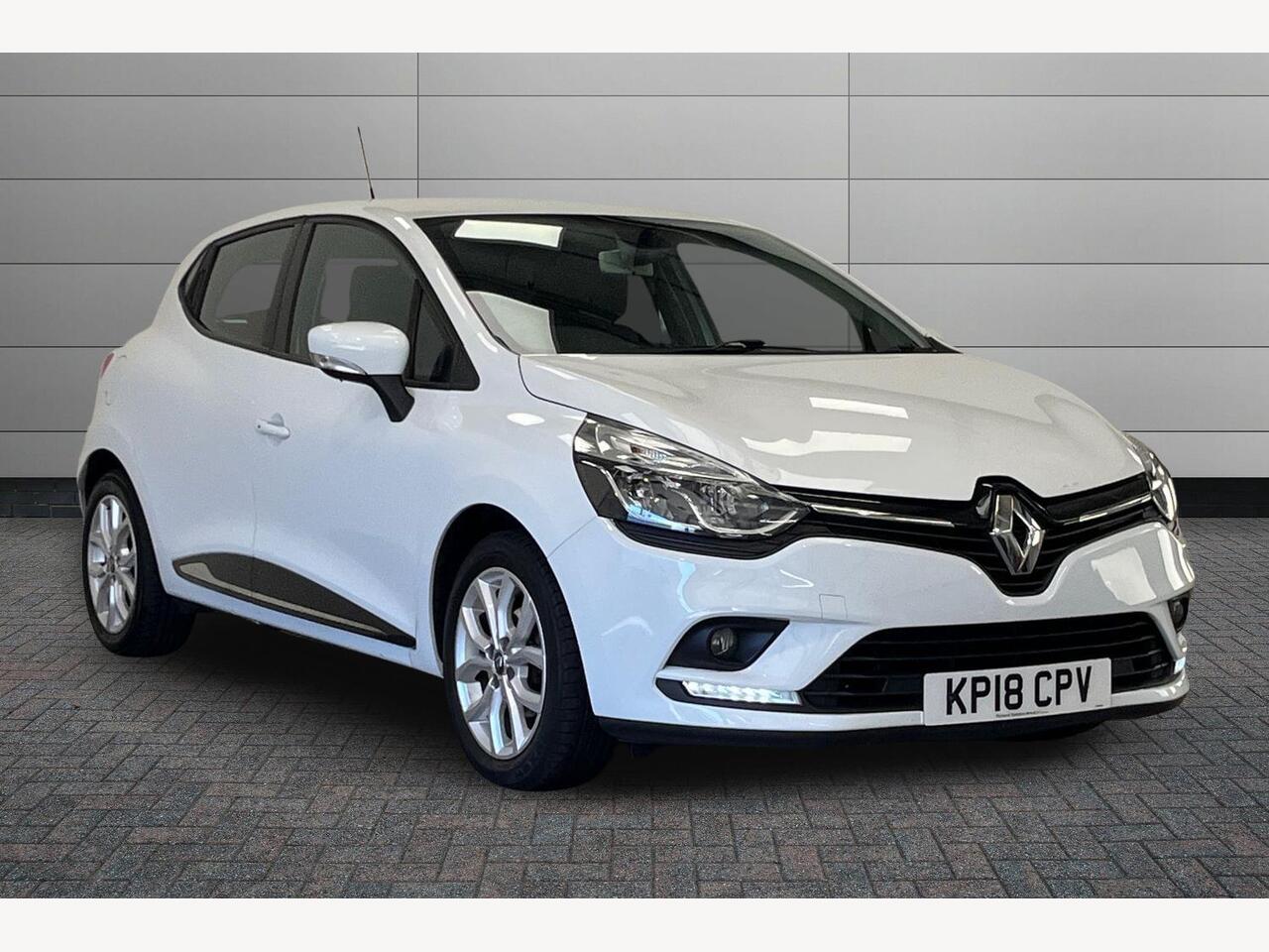 Main listing image - Renault Clio