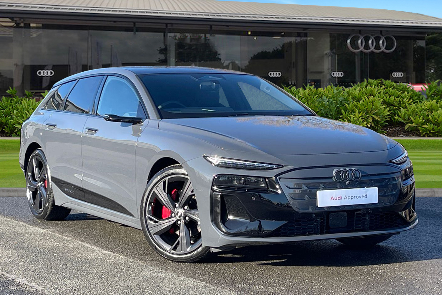 Main listing image - Audi e-tron