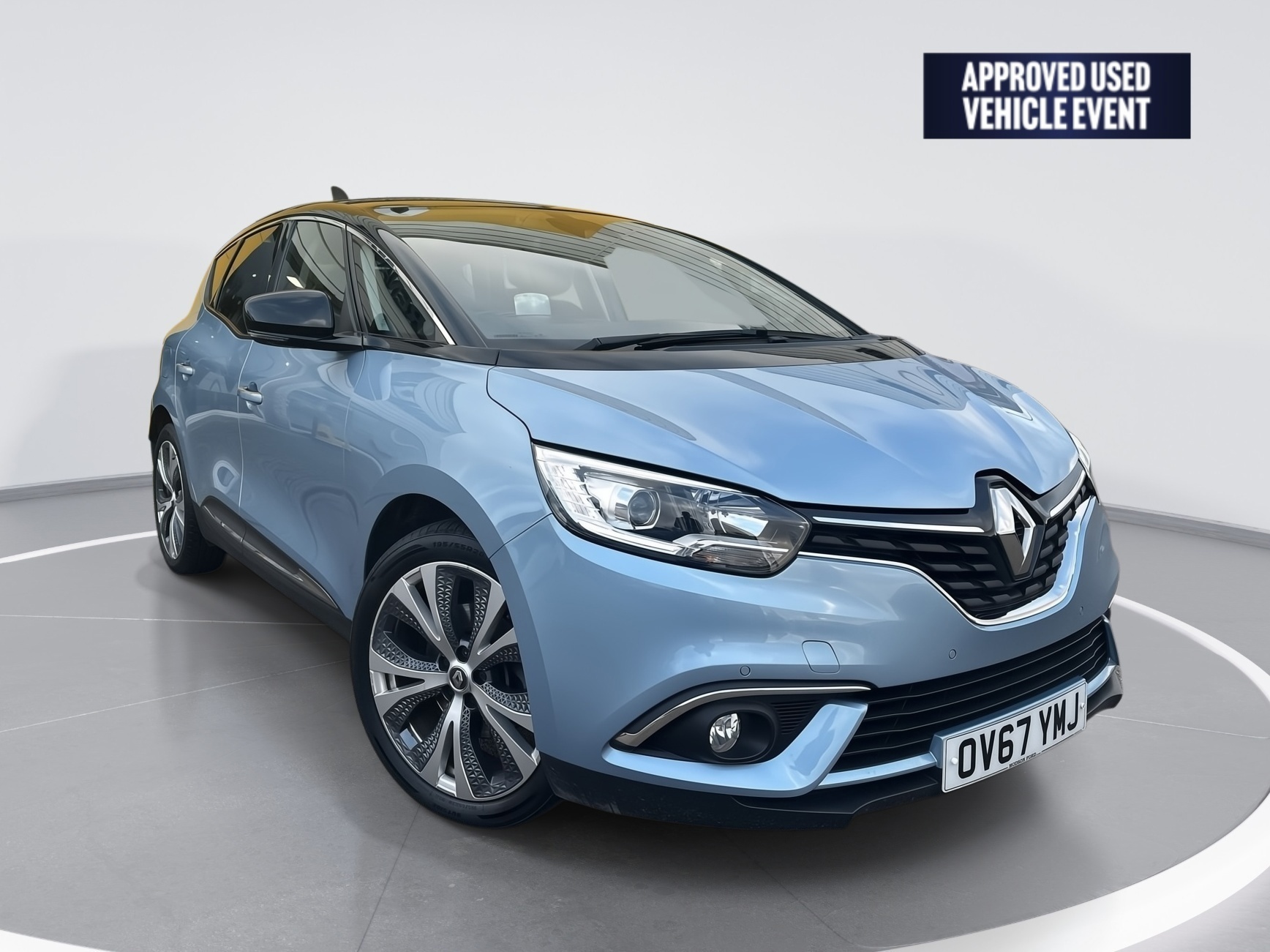 Main listing image - Renault Scenic