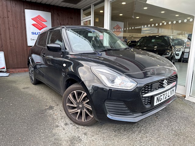 Main listing image - Suzuki Swift