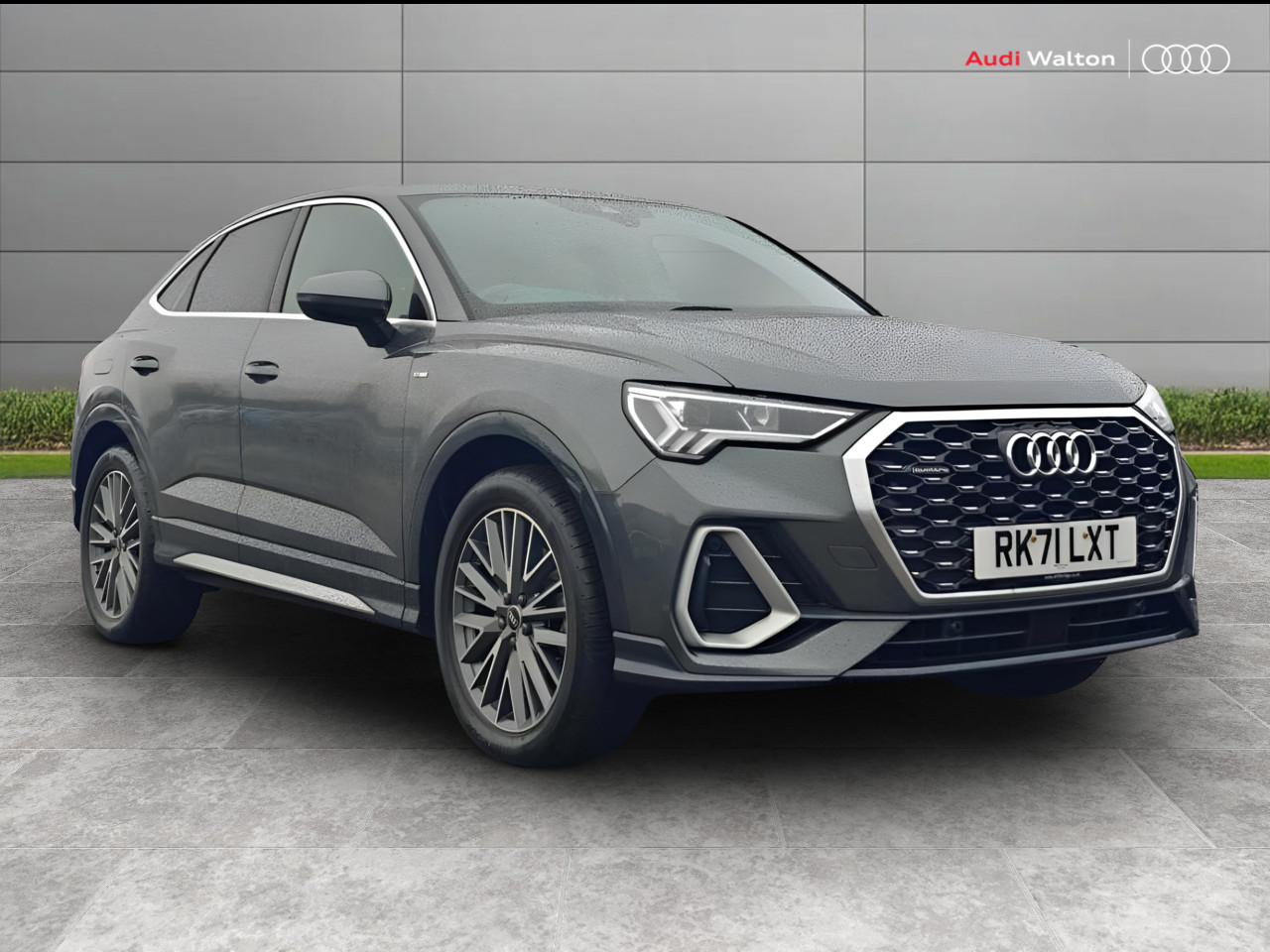 Main listing image - Audi Q3