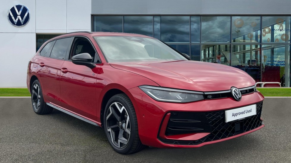 Main listing image - Volkswagen Passat Estate