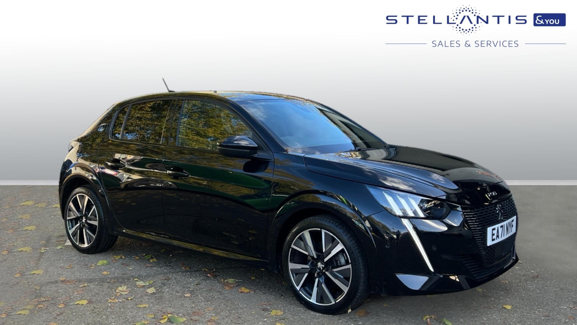 Main listing image - Peugeot 208