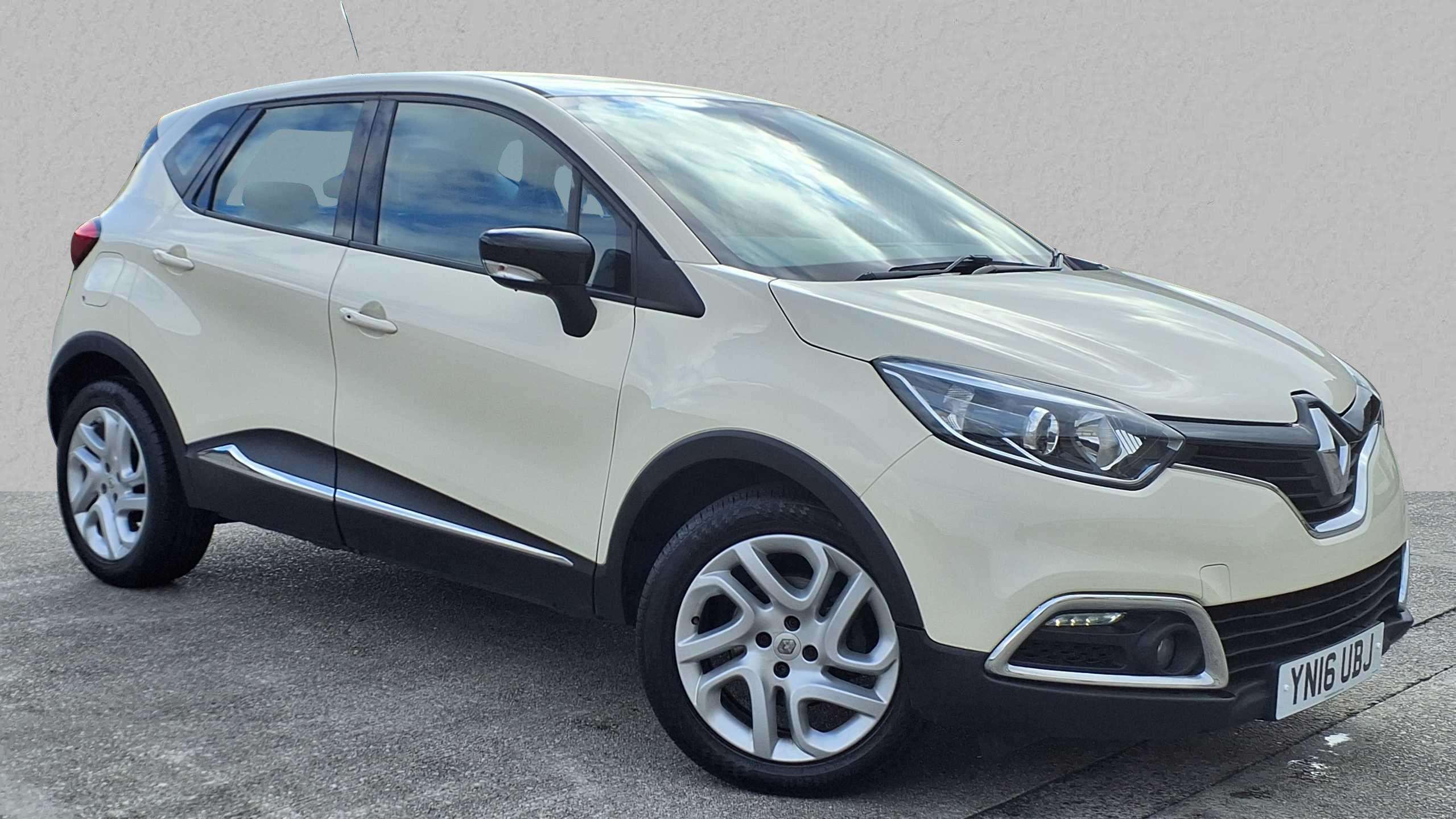 Main listing image - Renault Captur