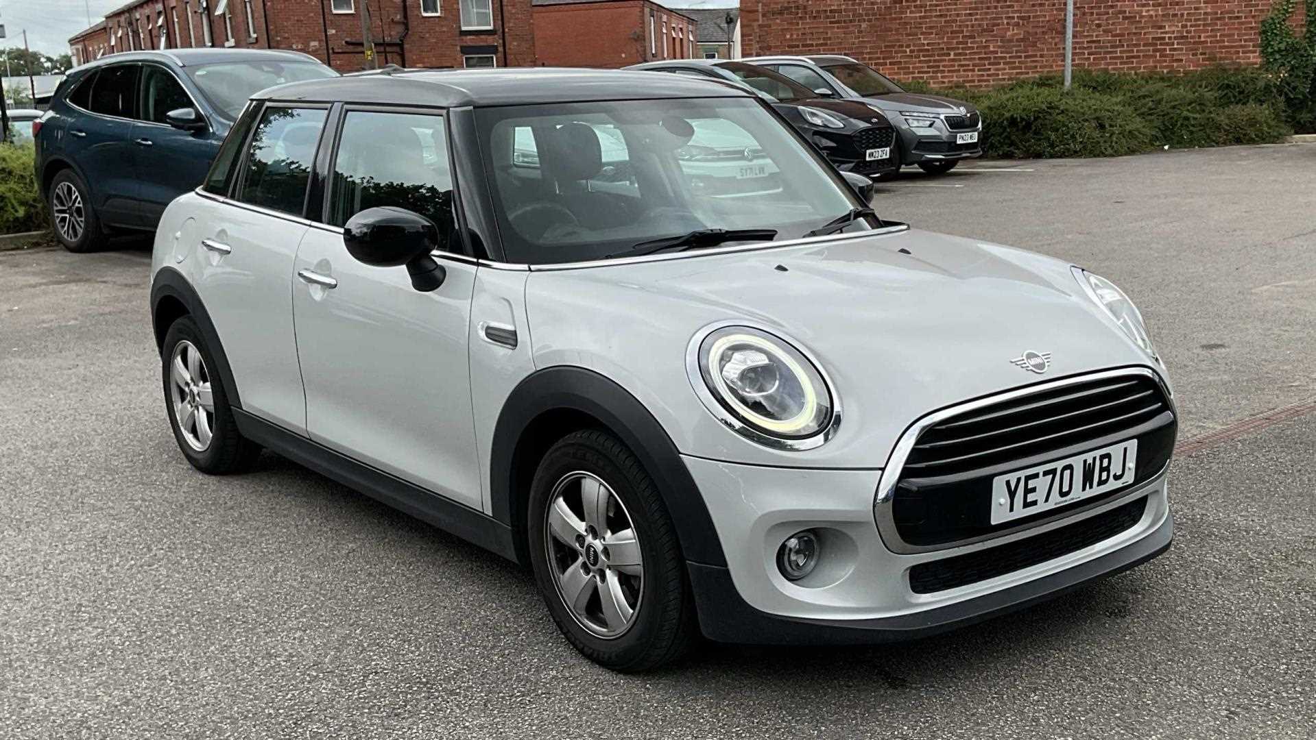 Main listing image - MINI Hatchback 5dr