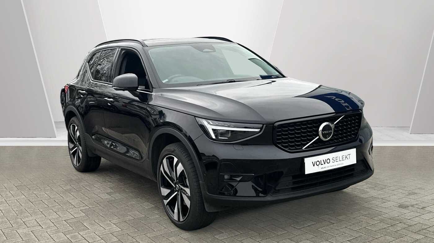 Main listing image - Volvo XC40