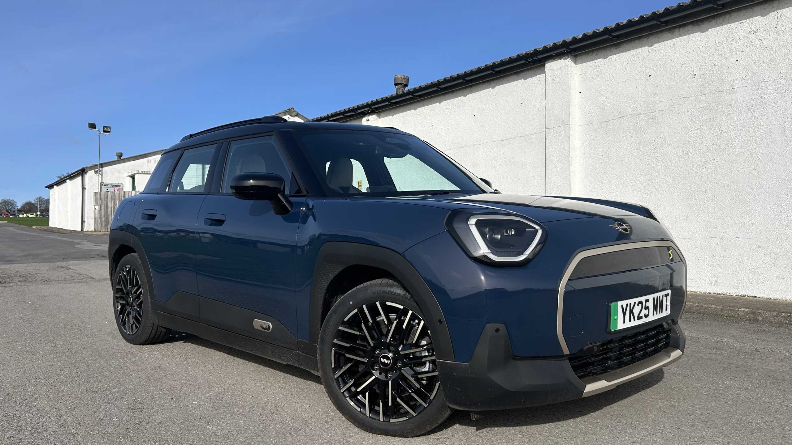Main listing image - MINI Electric