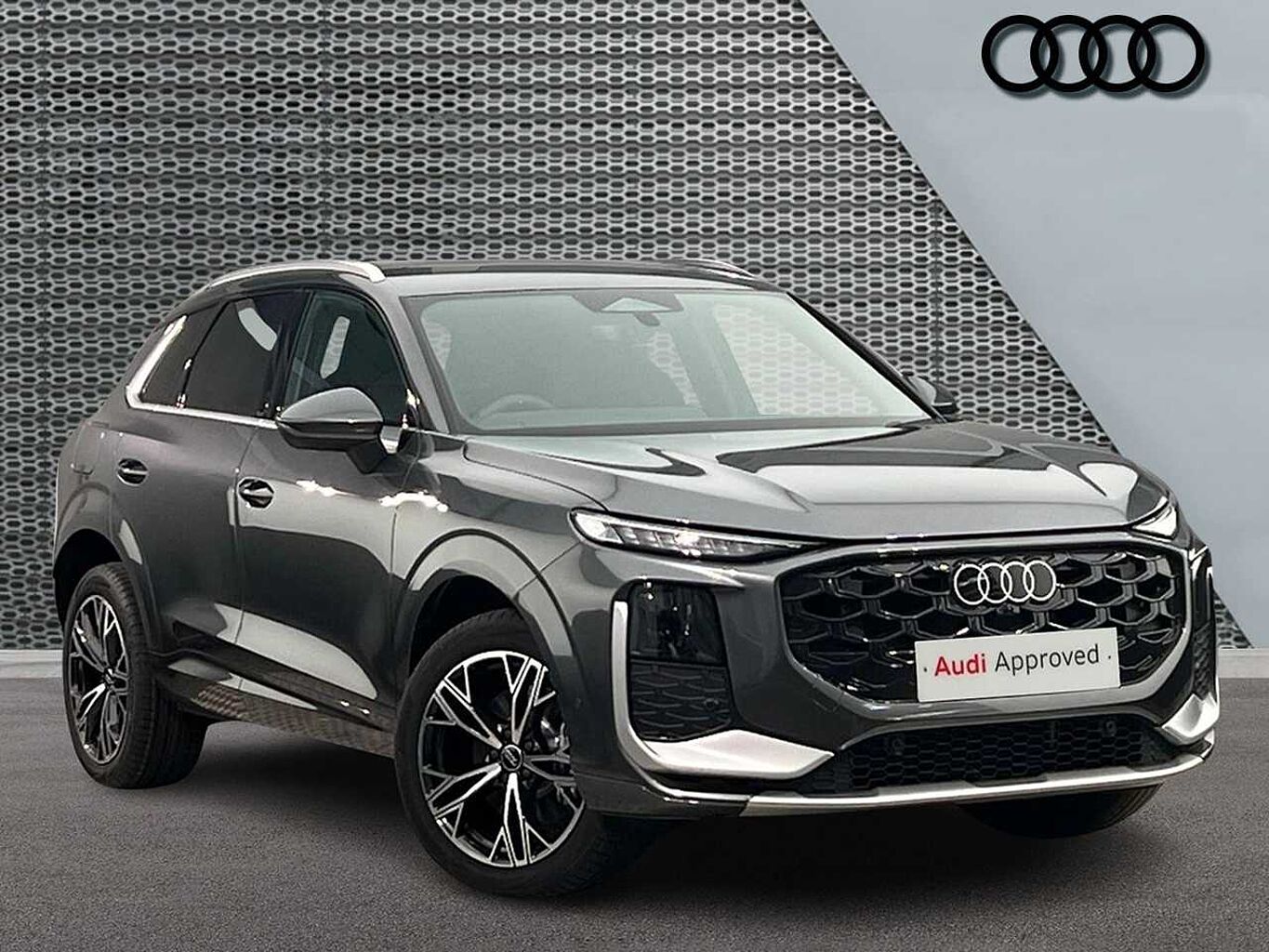 Main listing image - Audi Q3