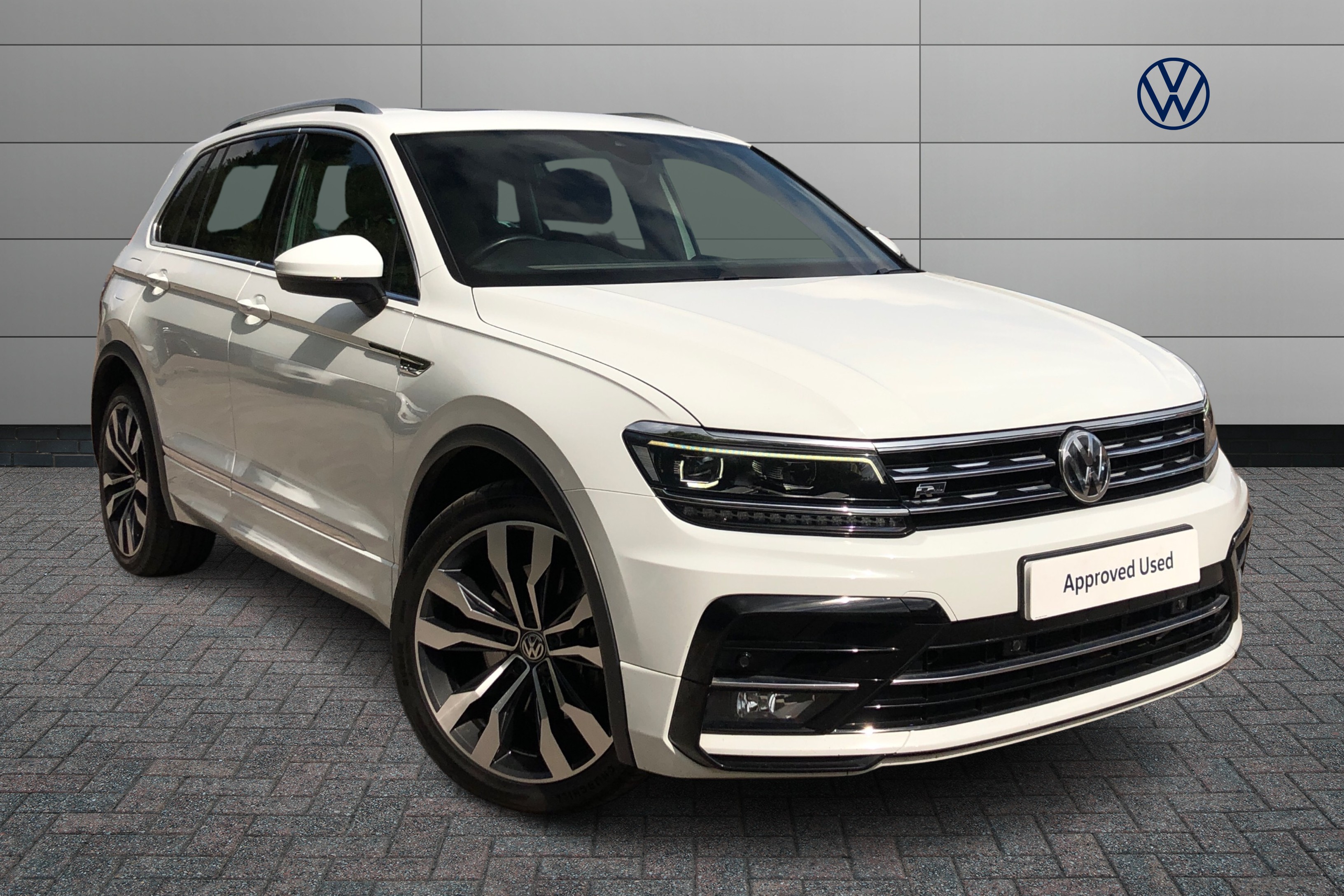 Main listing image - Volkswagen Tiguan