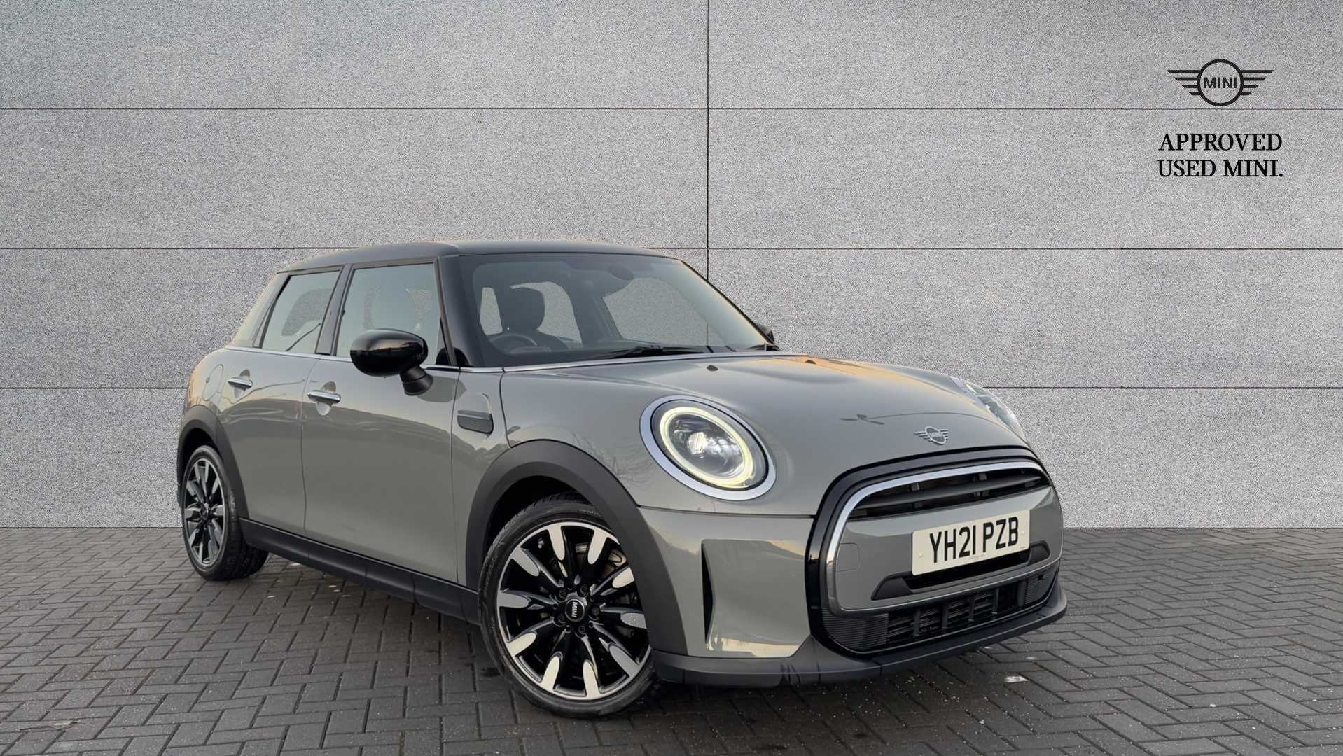 Main listing image - MINI Hatchback 5dr