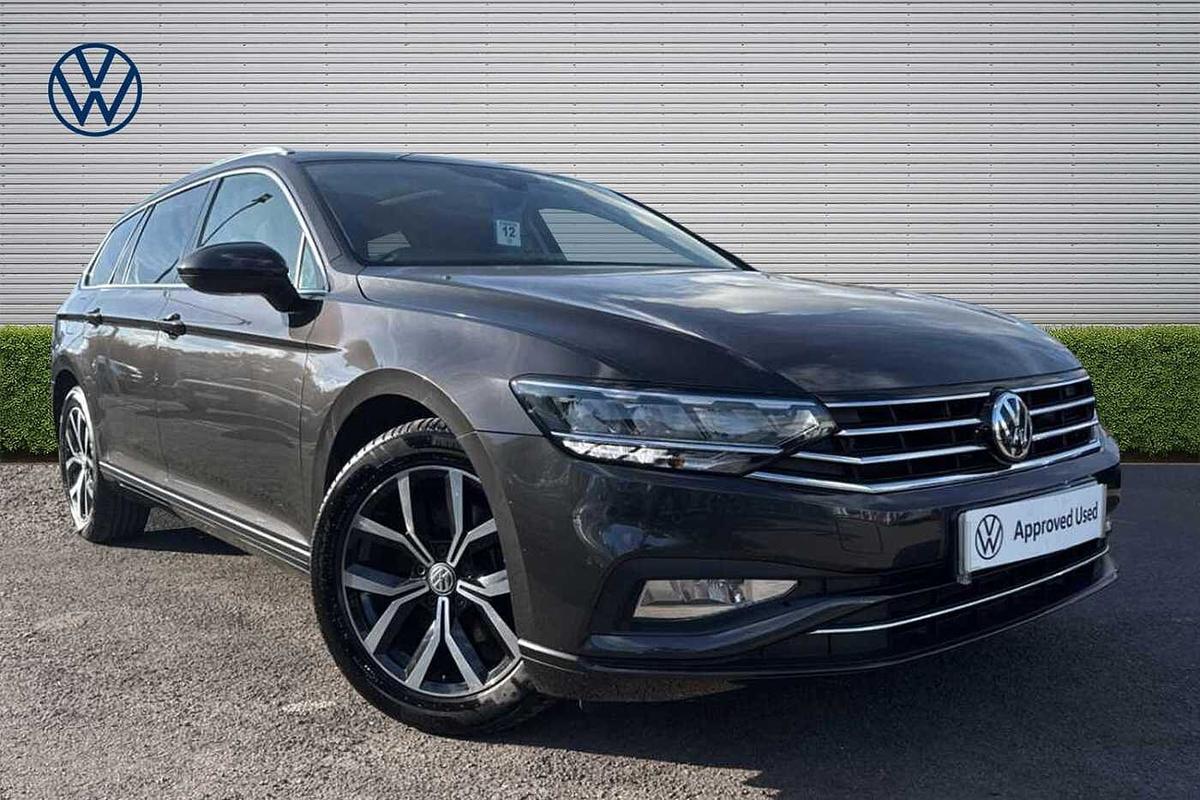 Main listing image - Volkswagen Passat
