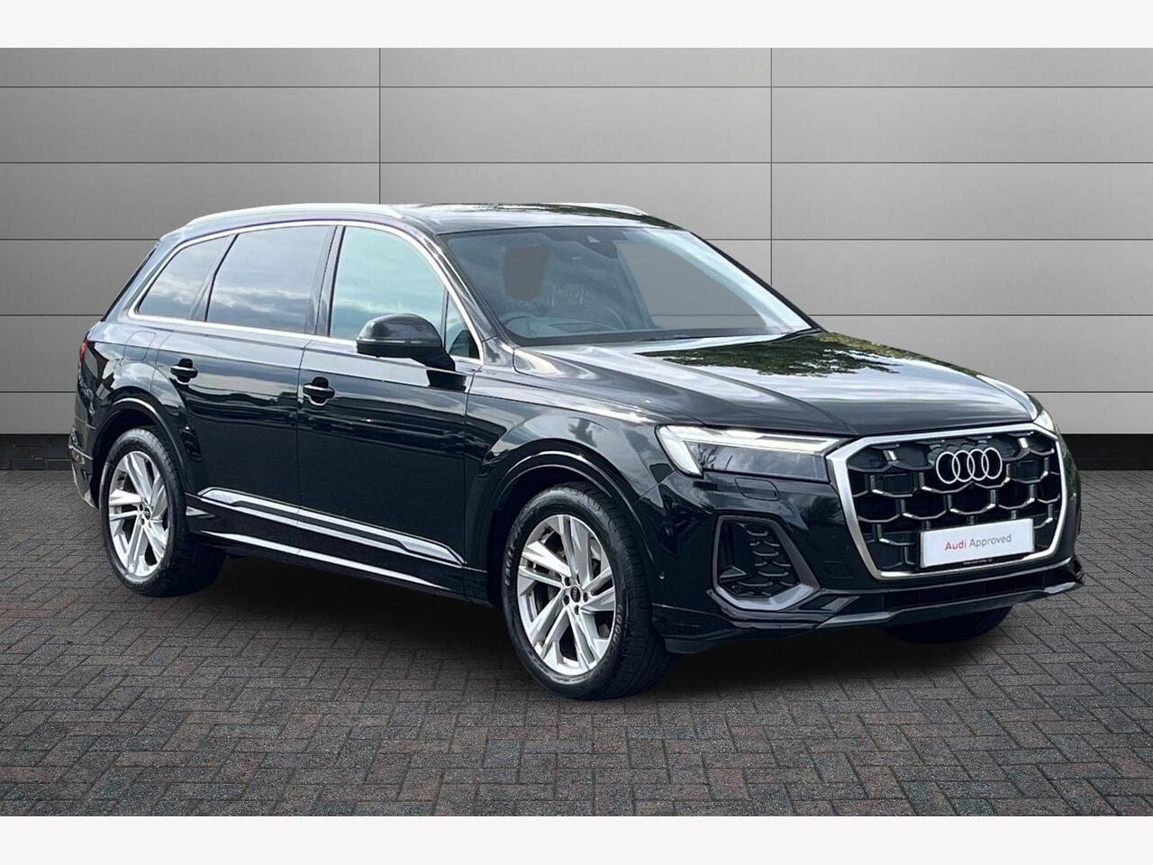 Main listing image - Audi Q7