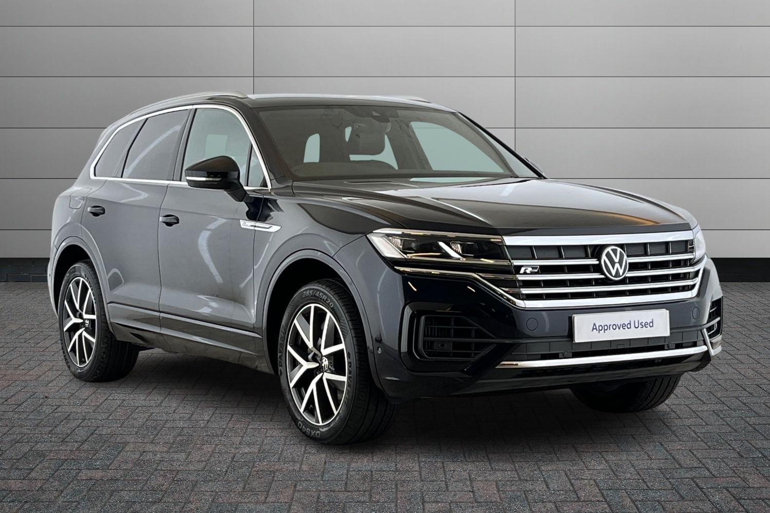 Main listing image - Volkswagen Touareg