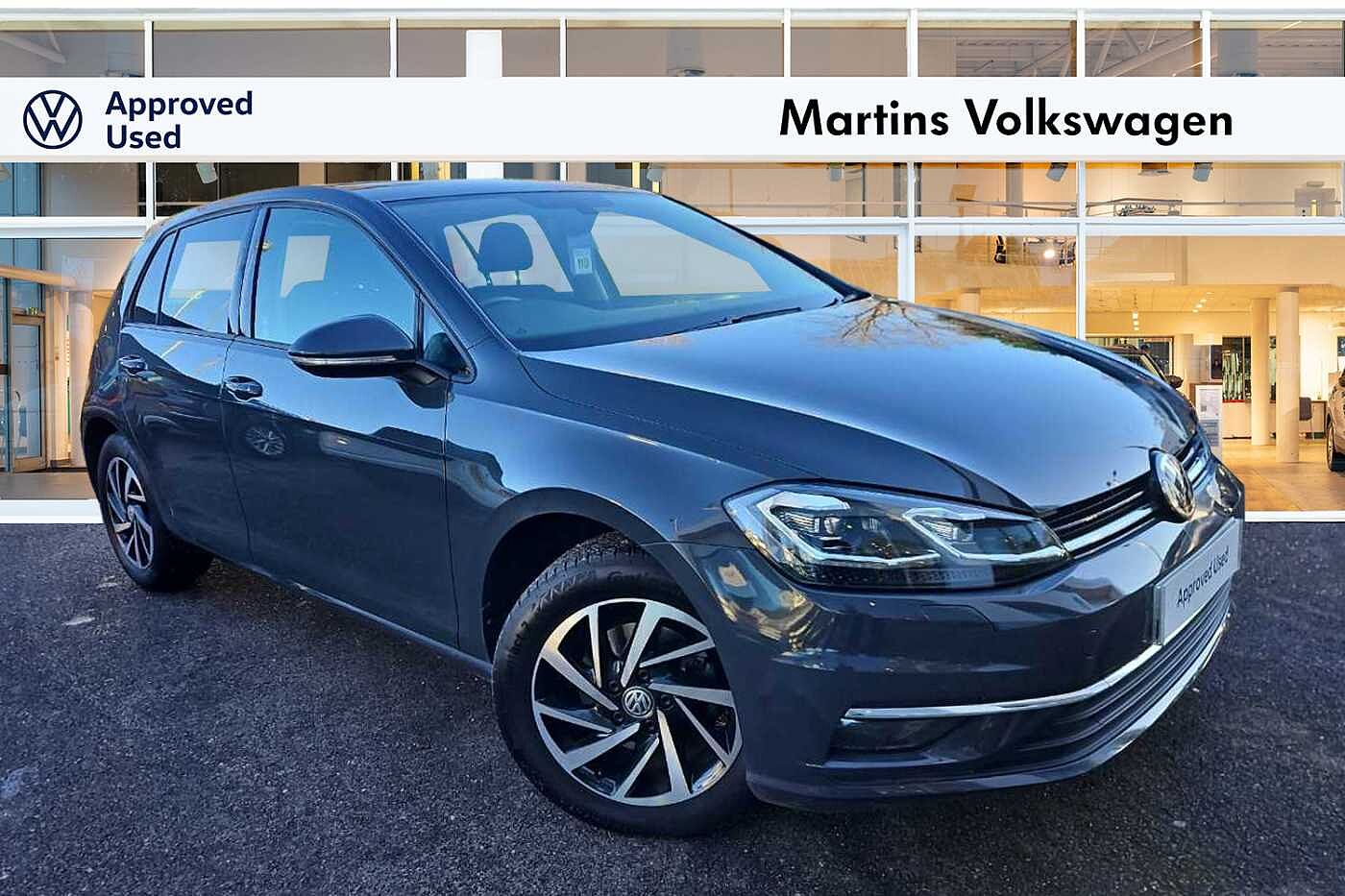 Main listing image - Volkswagen Golf