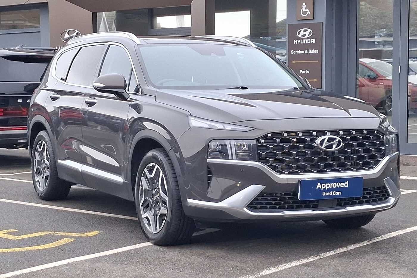 Main listing image - Hyundai Santa Fe