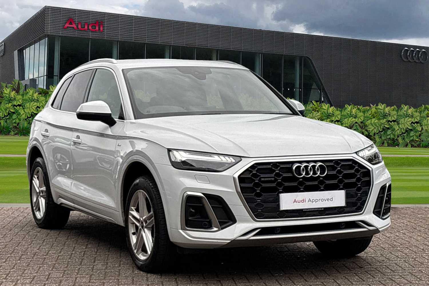 Main listing image - Audi Q5