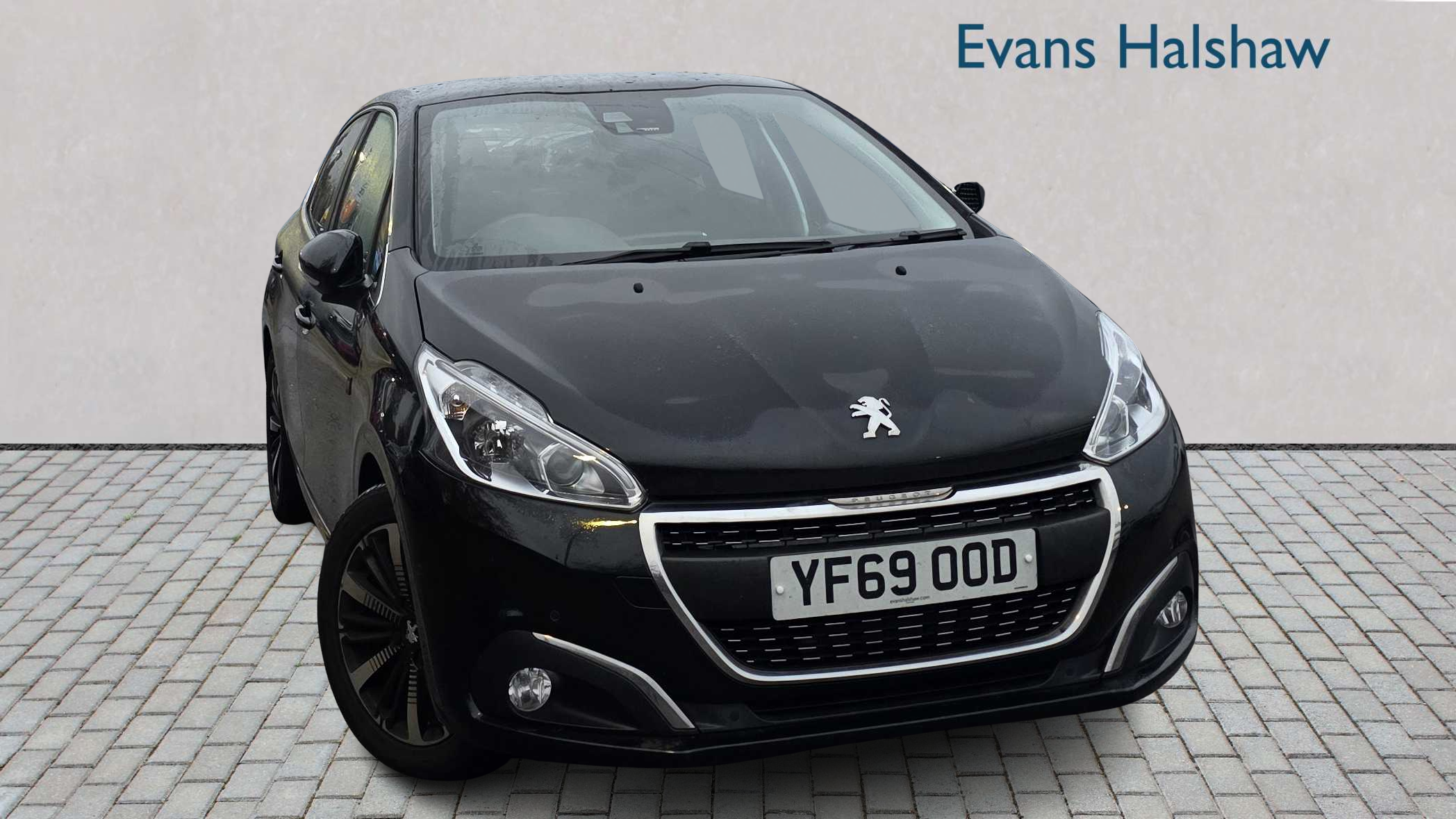 Main listing image - Peugeot 208