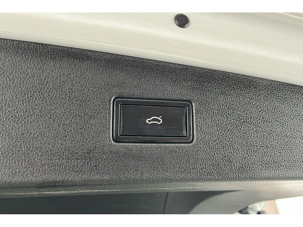 Main listing image - Volkswagen Tiguan Allspace