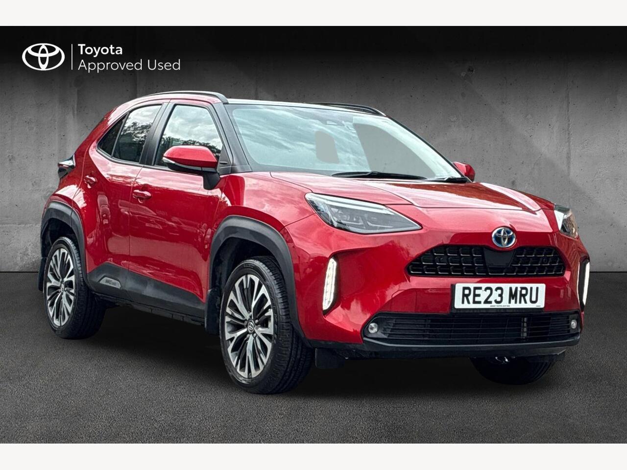 Main listing image - Toyota Yaris Cross