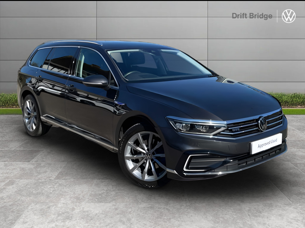 Main listing image - Volkswagen Passat GTE