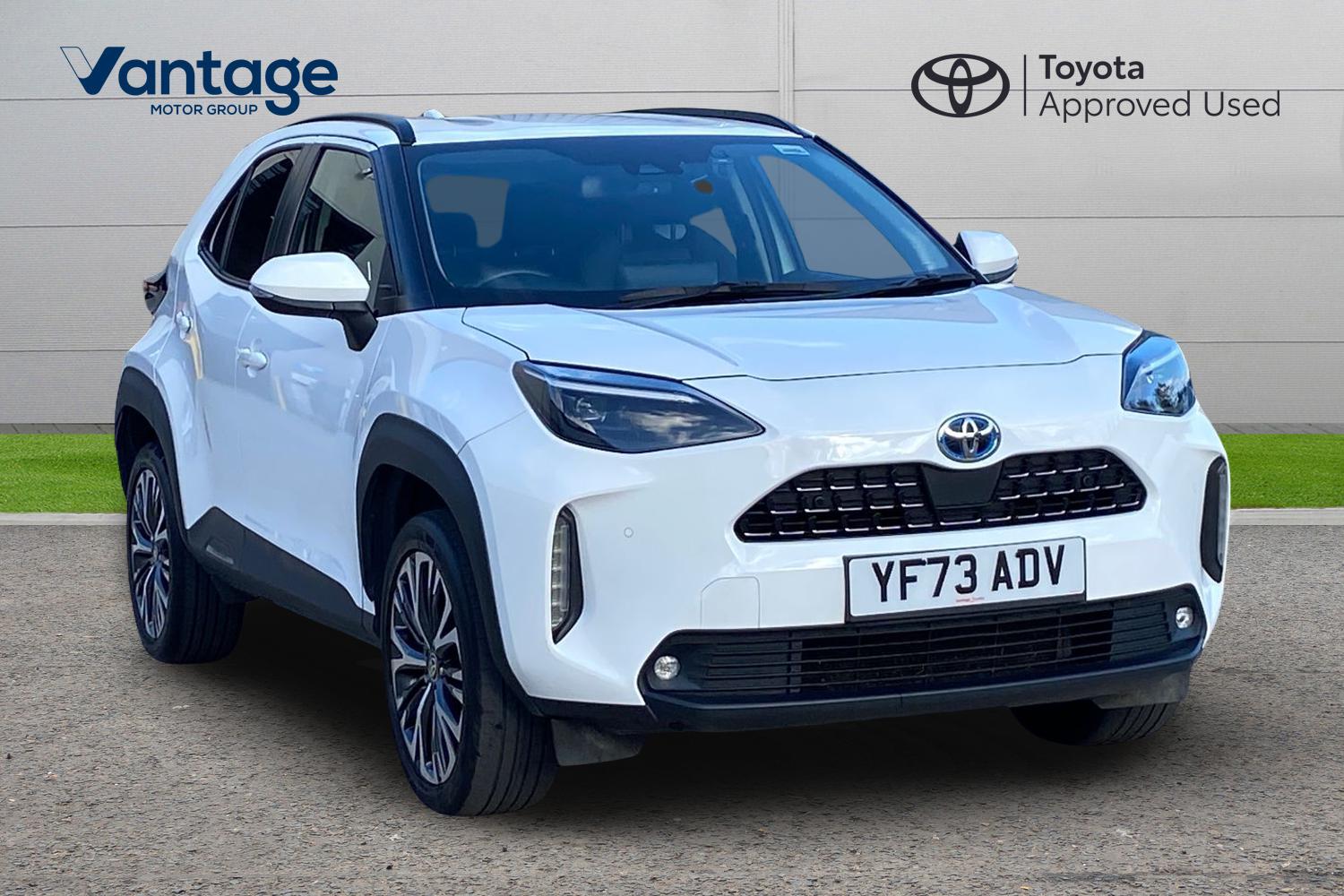 Main listing image - Toyota Yaris Cross