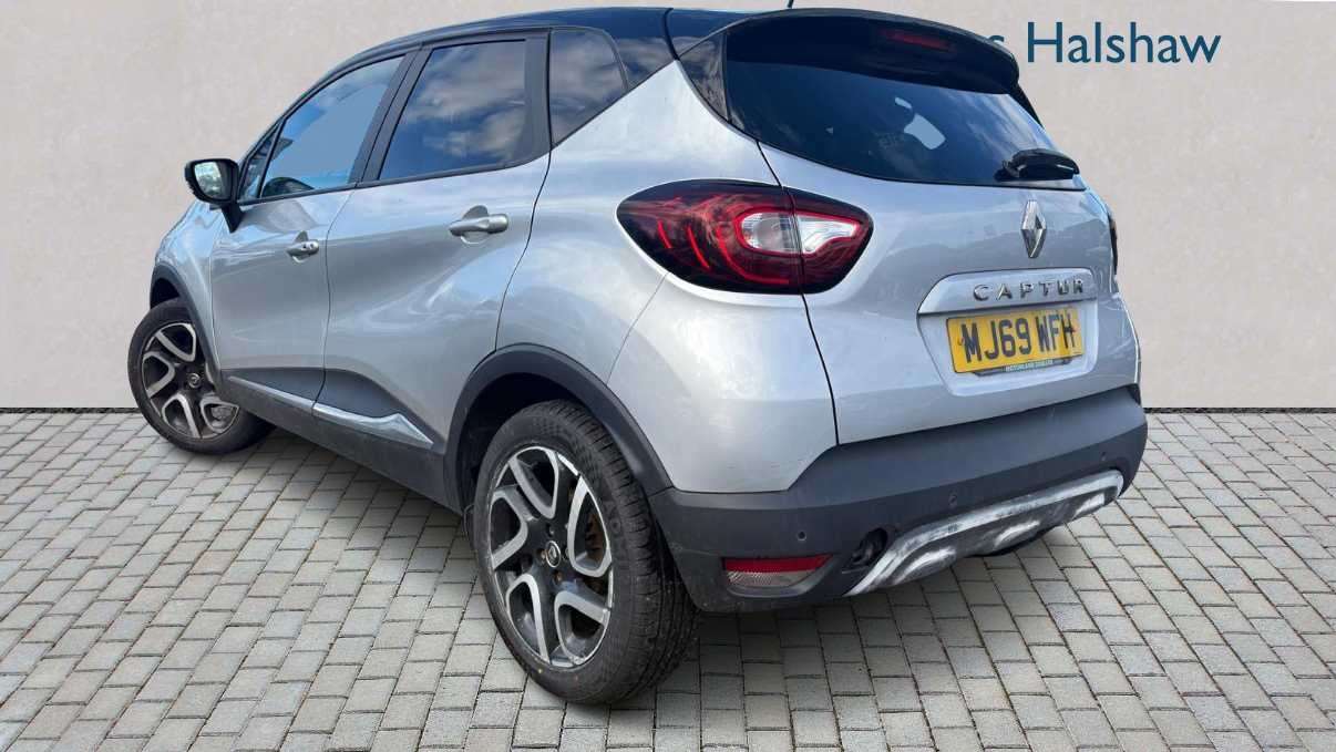 Main listing image - Renault Captur