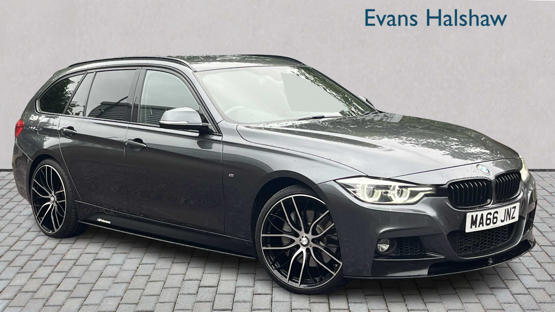 Main listing image - BMW 3 Series Touring