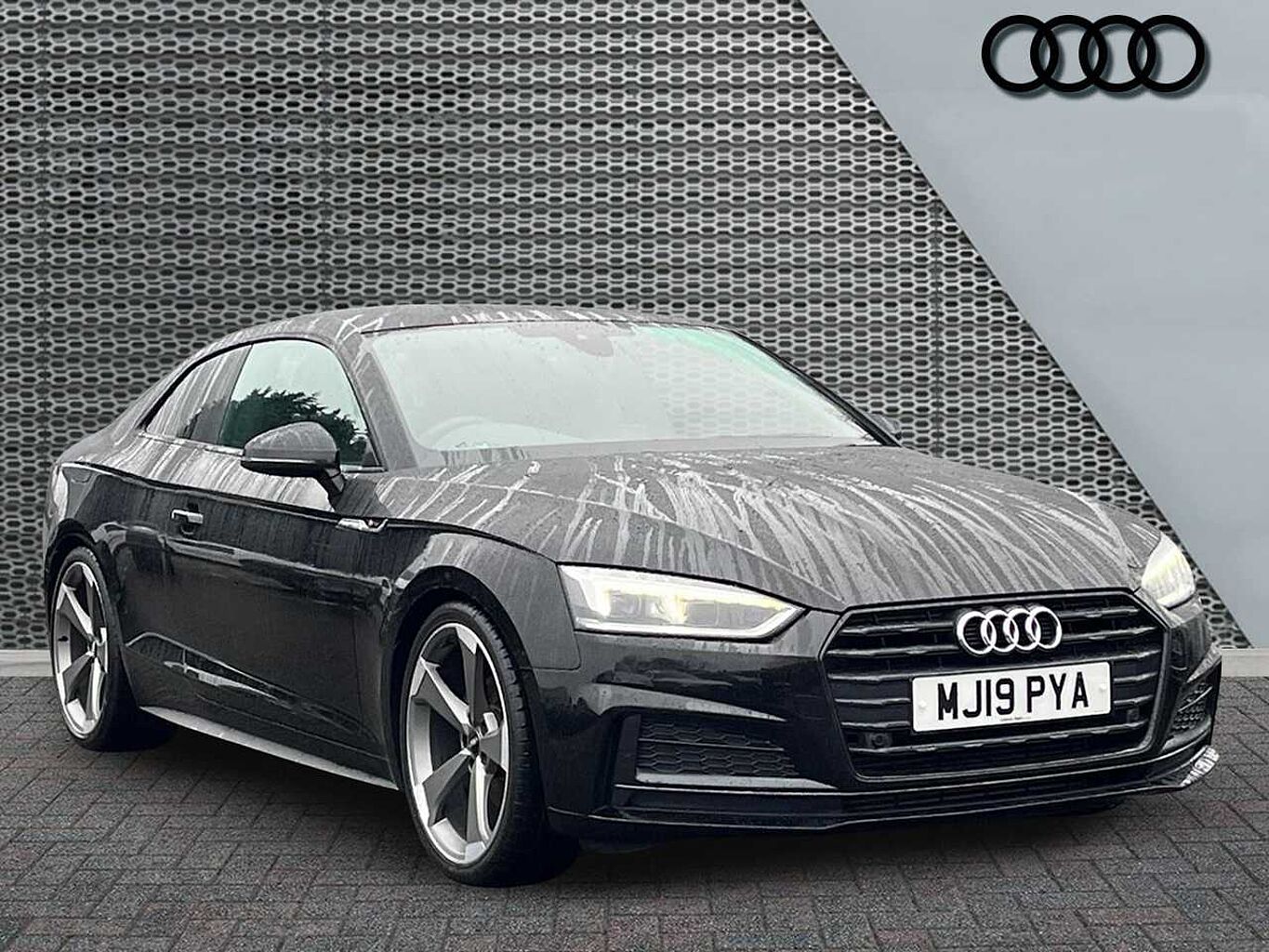Main listing image - Audi A5