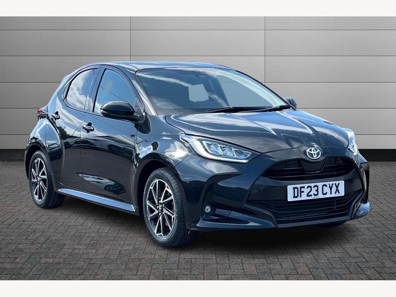 Main listing image - Toyota Yaris