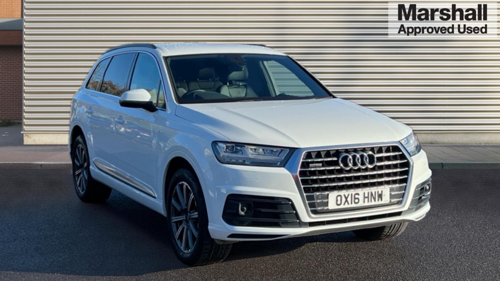 Main listing image - Audi Q7