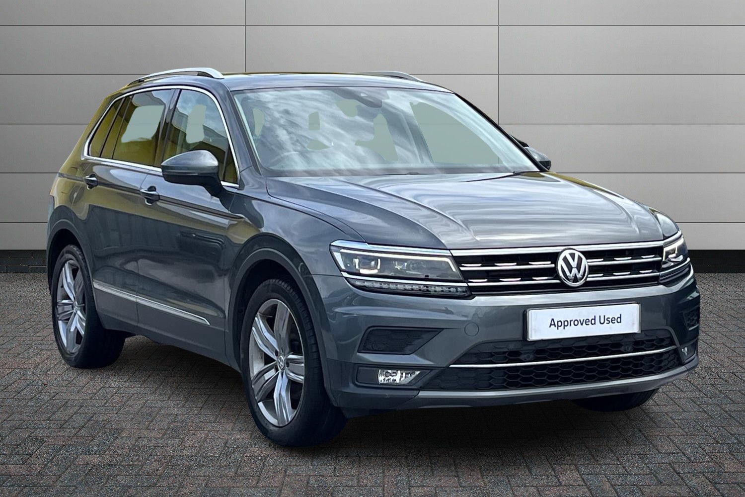 Main listing image - Volkswagen Tiguan