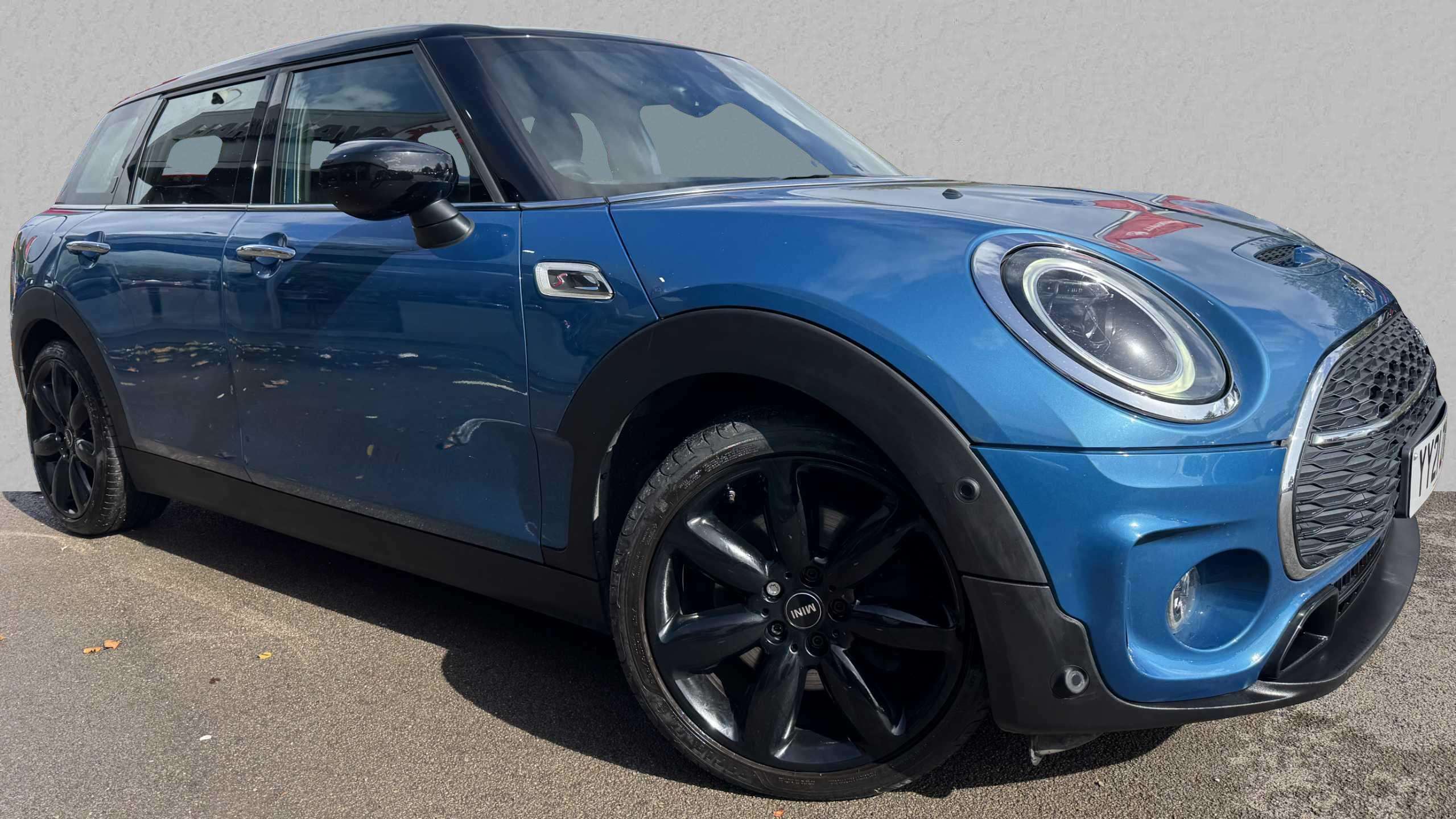 Main listing image - MINI Clubman